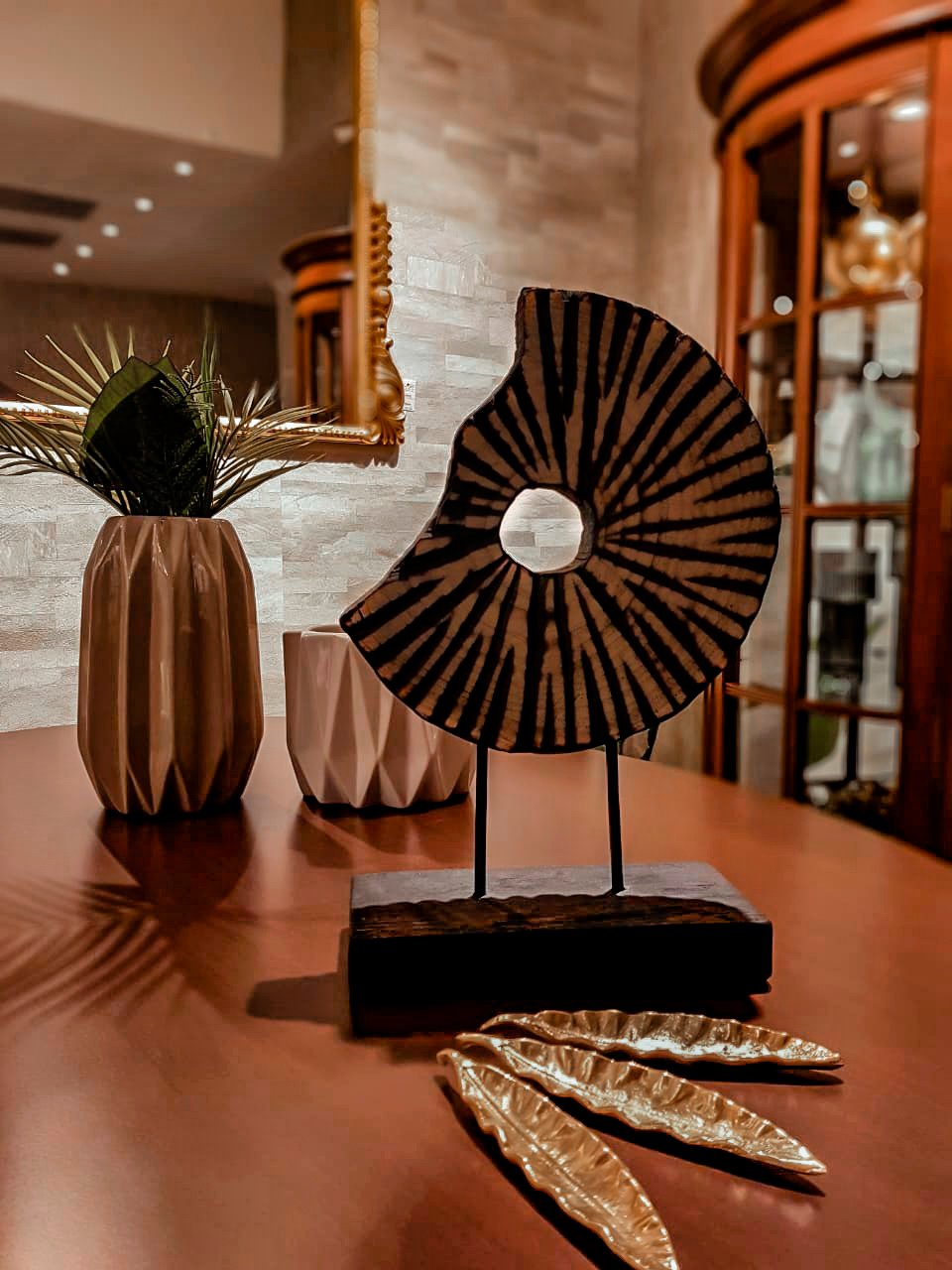 Escultura Decorativa Paulownia